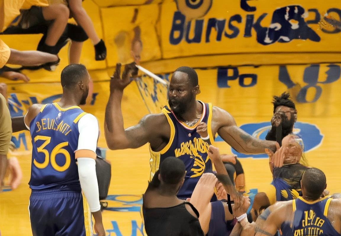 太阳与勇士季前赛爆发过度对抗：德拉蒙德·格林二级恶意犯规驱逐，狄龙·布鲁克斯被肘击引热议，回归篮球竞技本质成焦点